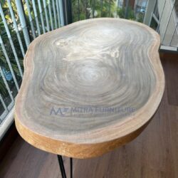 Meja Kayu Trembesi Bentuk Oval