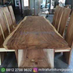 Meja Kayu Trembesi Desain Minimalis Modern