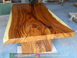 Meja Kayu Trembesi Tebal 10 Cm