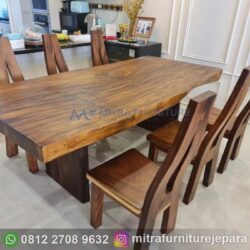 Meja Makan Kayu Trembesi Minimalis Modern