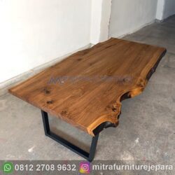 Meja Trembesi Custom Ukuran Sesuai Permintaan